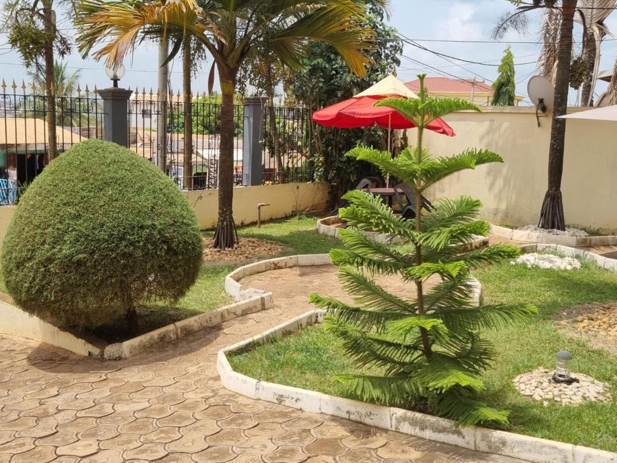 Appart Hotel Mireille Yaoundé Zewnętrze zdjęcie