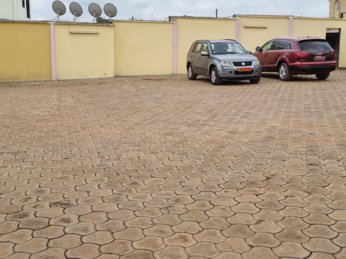 Appart Hotel Mireille Yaoundé Zewnętrze zdjęcie