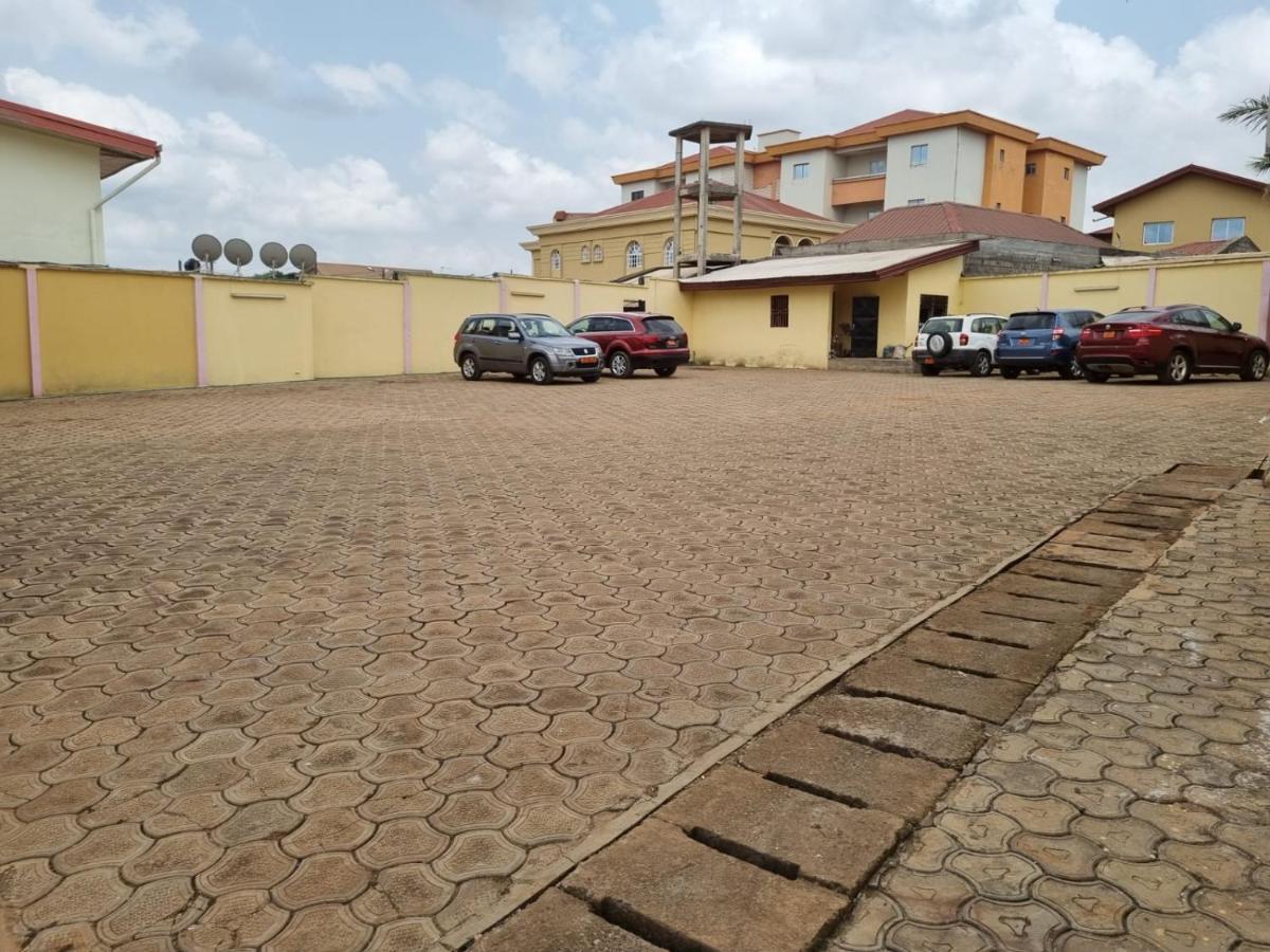 Appart Hotel Mireille Yaoundé Zewnętrze zdjęcie
